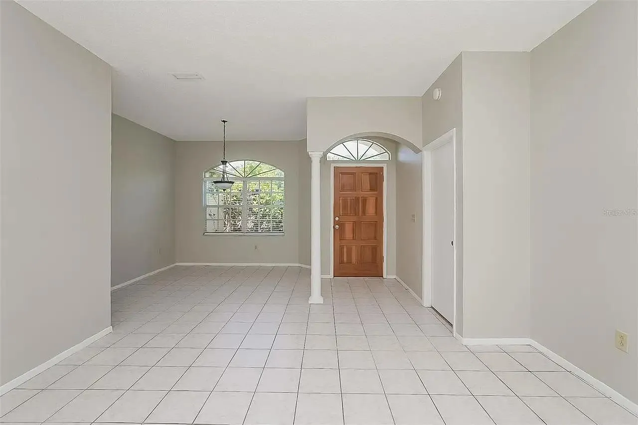 2015 Chelam Way — Photo 2
