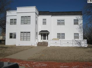 510 E 1st Ave, Hutchinson, KS 67501