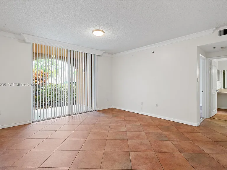 19701 E Country Club Dr #5105 — Photo 8