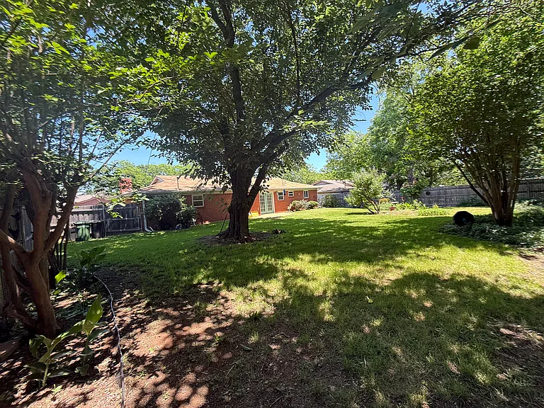 6728 Karen Dr — Photo 26