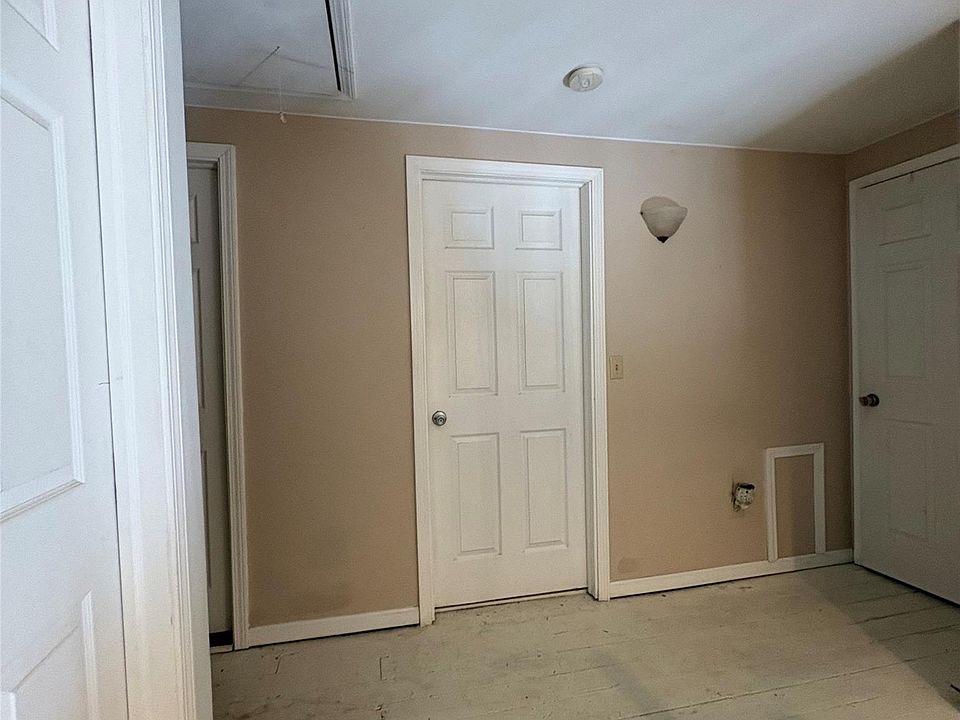 421 Brown St, photo 24