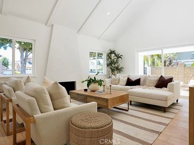 3073 N Pinewood St, Orange, CA, 92865