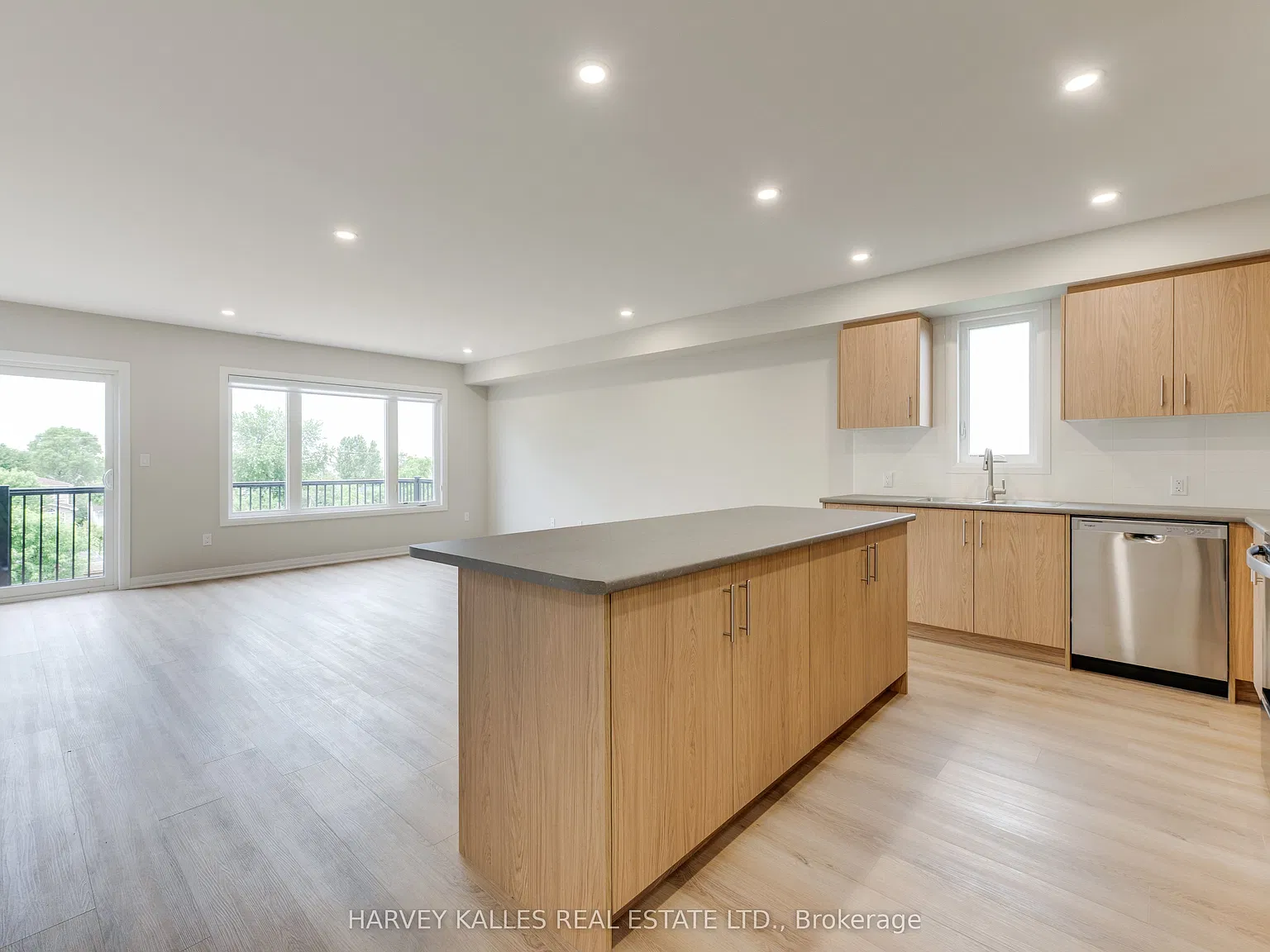 2 bed, $3,000 — Photo 3