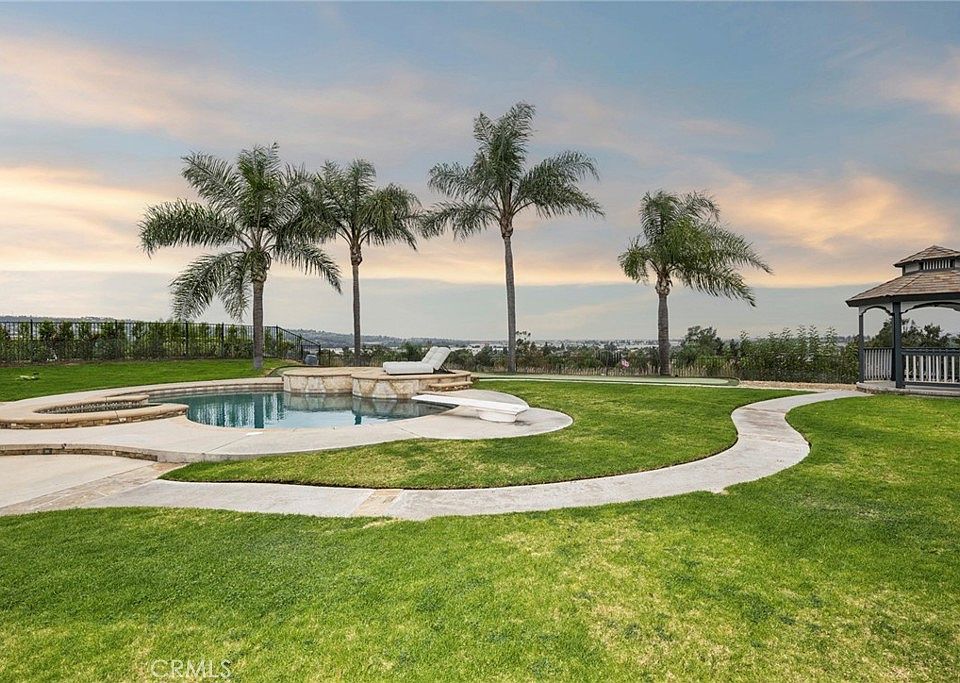 1st image of 6442 Acacia Ln