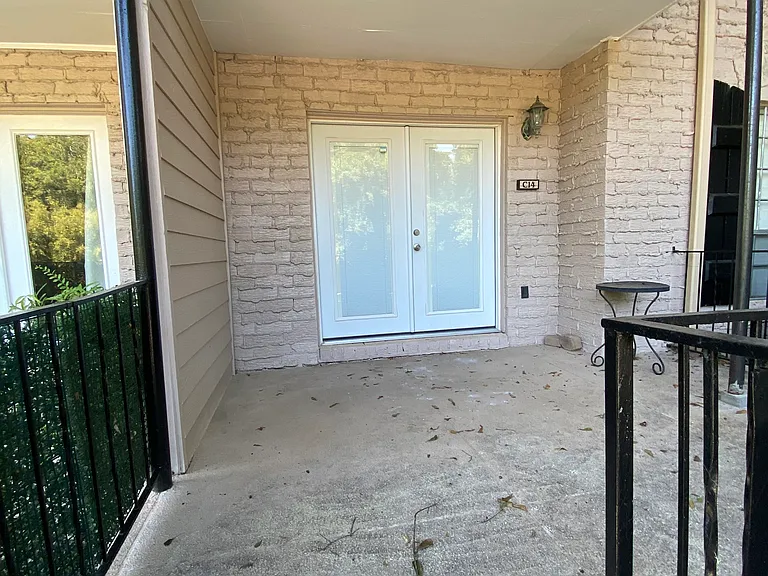 2805 NE Expy NE #C14 — Photo 12