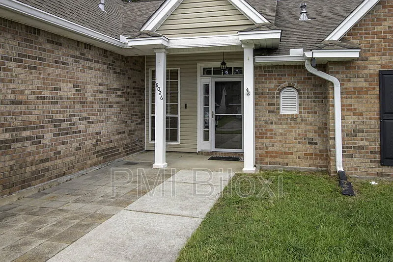 3 bed, 2.0 bath, 1766 sqft, $1,800 — Photo 3