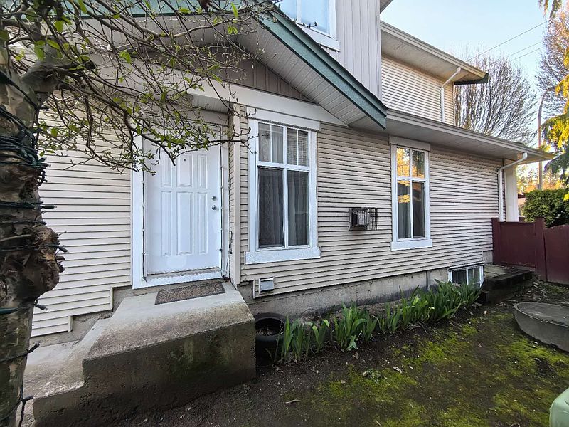 Surrey Townhouse for rent - 5 Bedrooms — photo 13