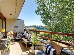 5150 SW Landing Dr, Portland, OR 97239