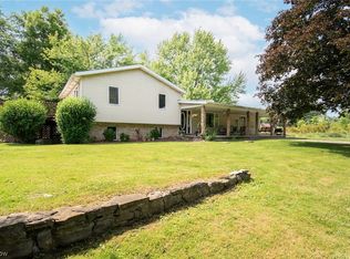 11730 Cook Rd, Canfield, OH 44406