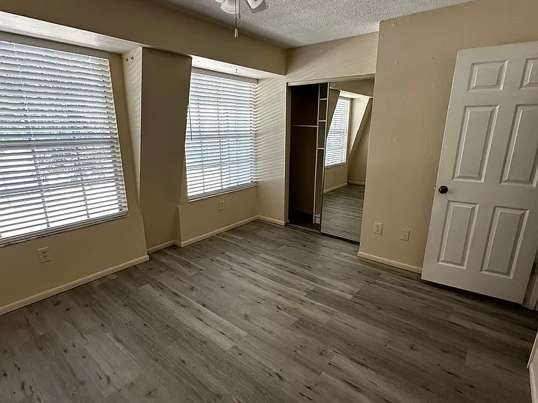 175 Yorktowne Dr #10 — Photo 14