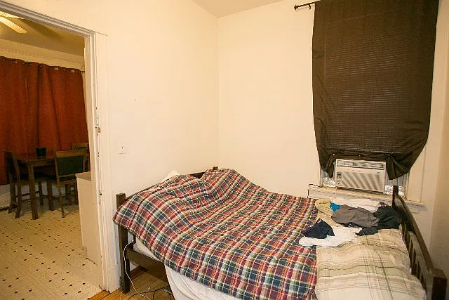 1927 W Schiller St #1 — Photo 15