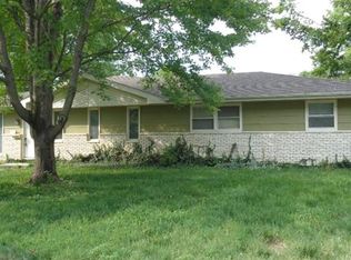 201 Impala Dr, Mascoutah, IL