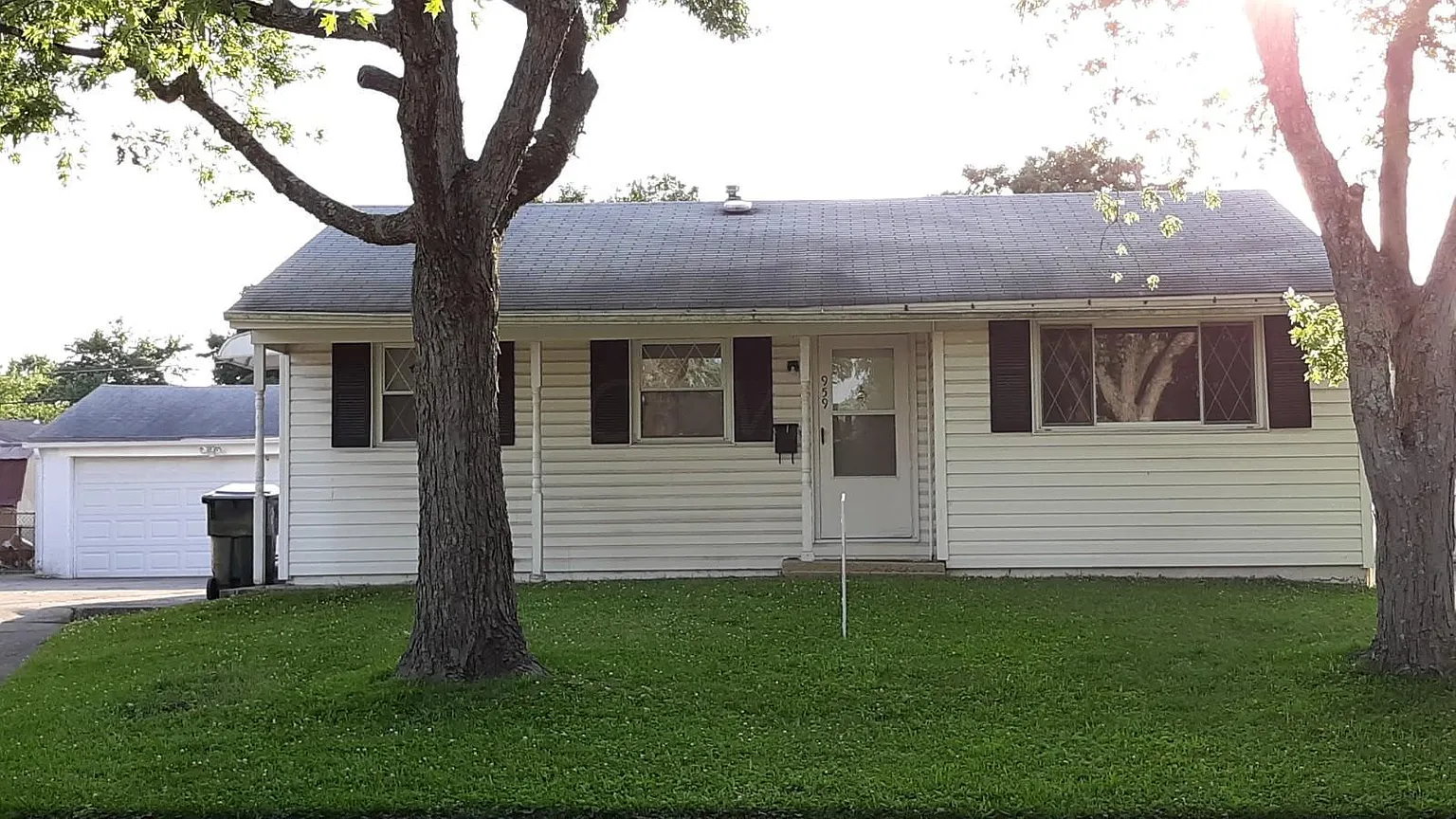 959 Melwood Dr photo 1