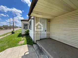 1001 W 1st St APT 2, Muncie, IN 47305