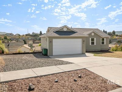 2411 Cambridge Ct, Moscow, ID, 83843
