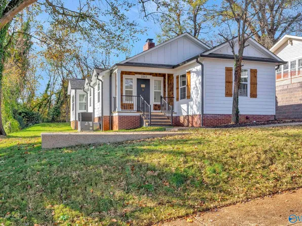 2217 Scott St, Guntersville, AL 35976