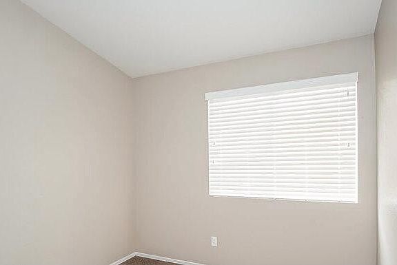 4th image of 8371 Green Cedar Dr