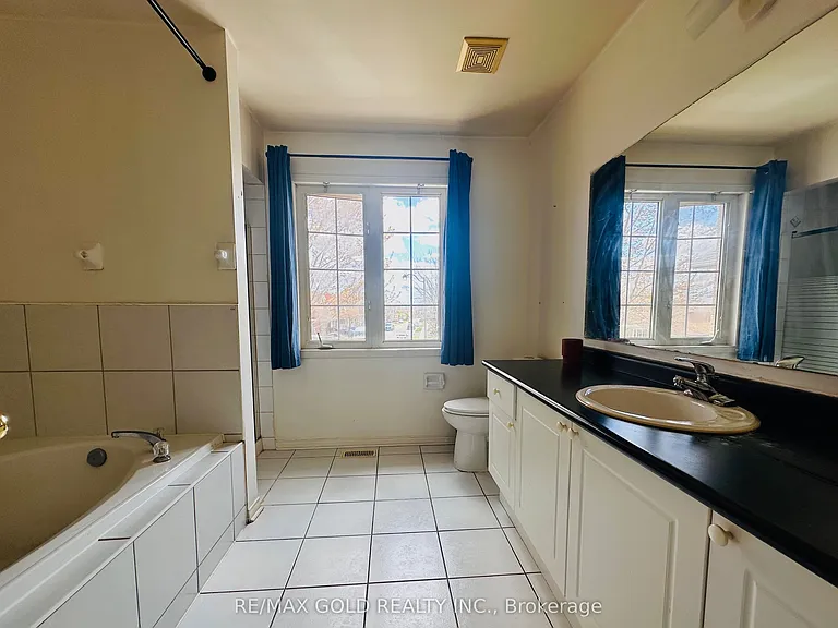 55 Linderwood Dr — Photo 7