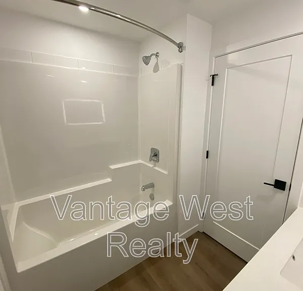 1274 Devonshire Ave #344 — Photo 4