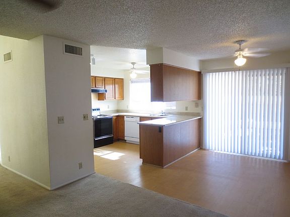 5th image of 18422 N 16th Pl