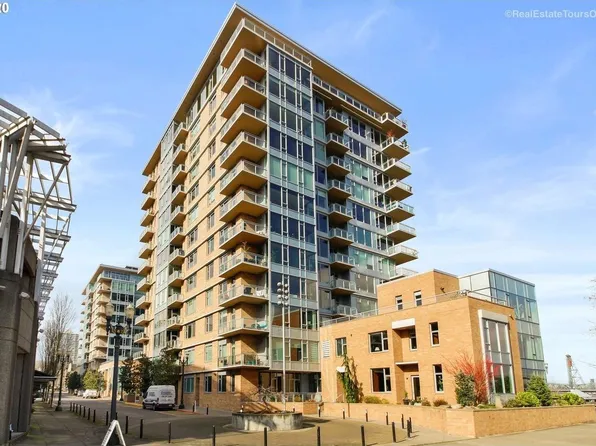 1920 S River Dr, Portland, OR 97201