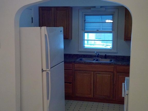 2nd image of 2023 Eileen Rd