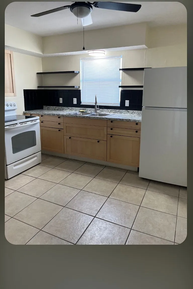 1 bed, 450 sqft, $995 — Photo 2