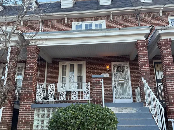 332 Emerson St NW, Washington, DC 20011