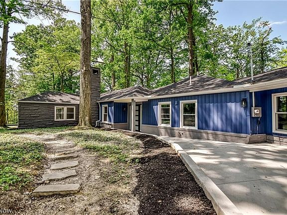 3rd image of 2531 Timberline Dr