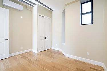 Rented by Nolita Group