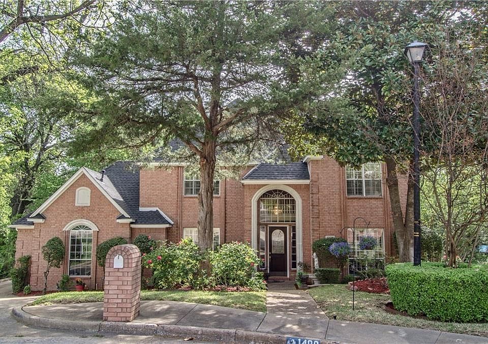 1st image of 1400 Waterford Ct