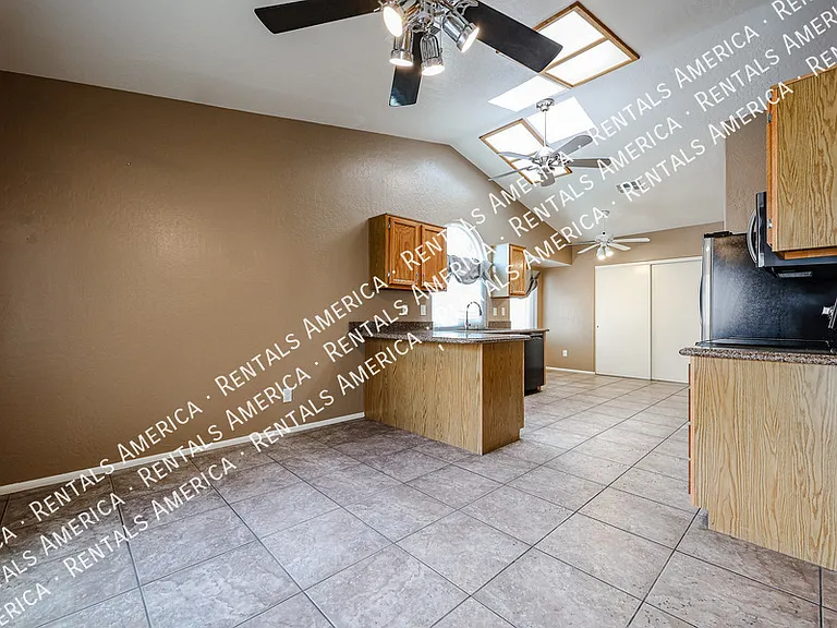 3160 W Frankfurt Dr — Photo 9