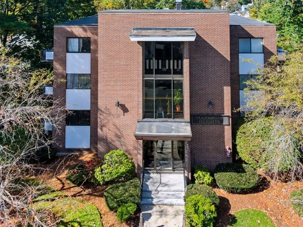 974-976 Main St #24, Melrose, MA 02176