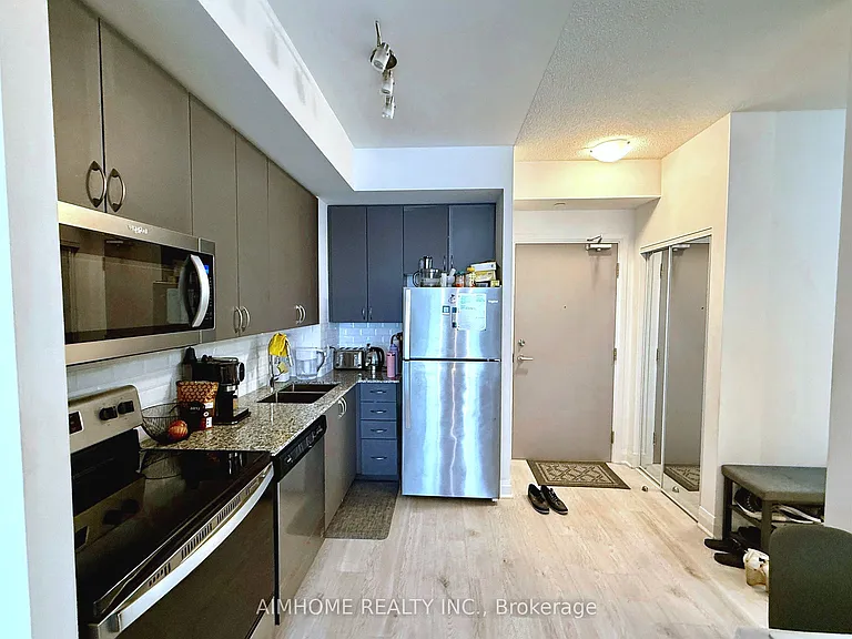 3220 Sheppard Ave E #618 — Photo 3