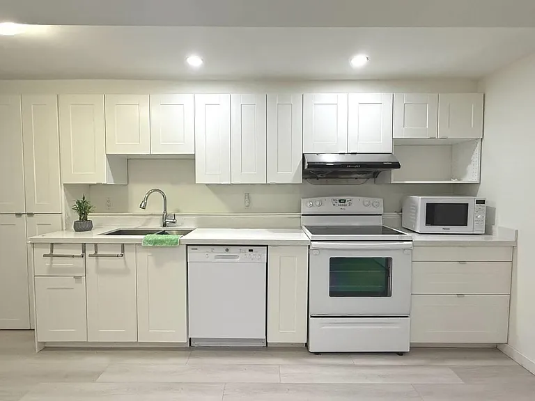 1365 Fulton Ave — Photo 5