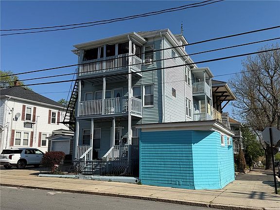 3rd image of 398 Willow St