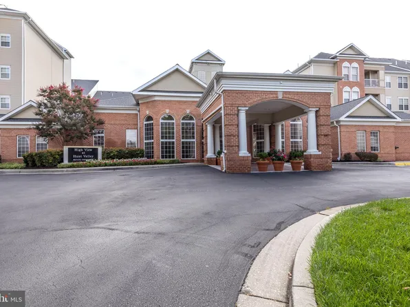 400 Symphony Cir Unit 320, Cockeysville, MD 21030