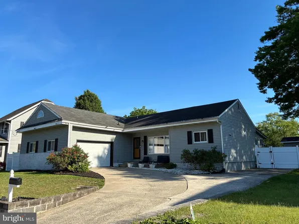 317 Queen St, Woodbury, NJ 08096