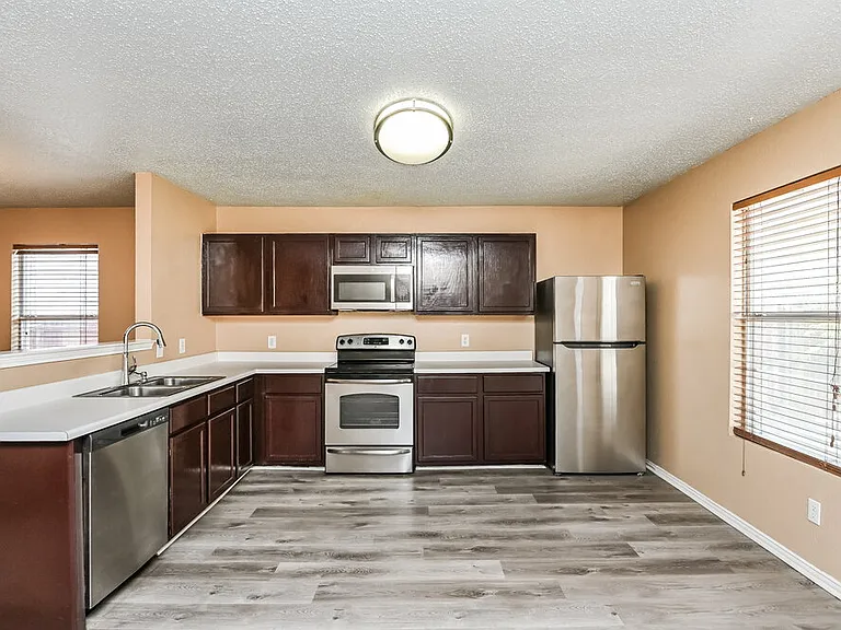 5213 Bedfordshire Dr — Photo 7