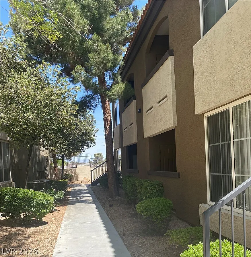 1 bed, 1.0 bath, 723 sqft, $1,250 — Photo 4