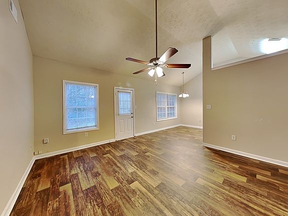 4th image of 9191 Jefferson Village Dr SW
