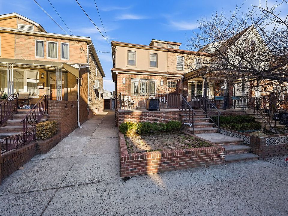 1st image of 2221 E 21st St