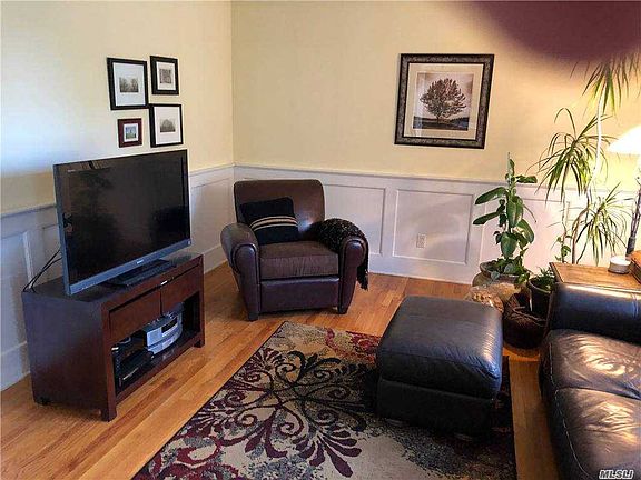 5th image of 130 Vineyard Way