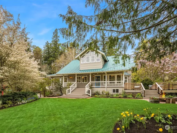 9121 NE Briar Rose Lane, Bainbridge Island, WA 98110