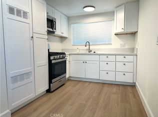 717 W Provential Dr #D, Anaheim, CA 92805
