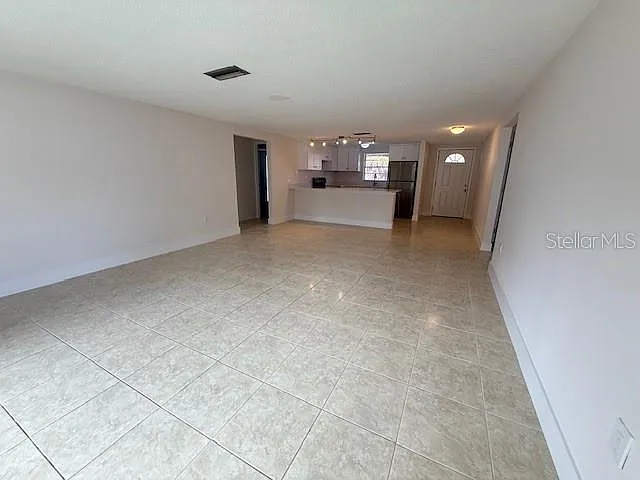 4 bed, 2.0 bath, 1280 sqft, $4,200 — Photo 4