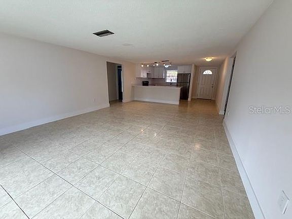 4th image of 600 Russell St