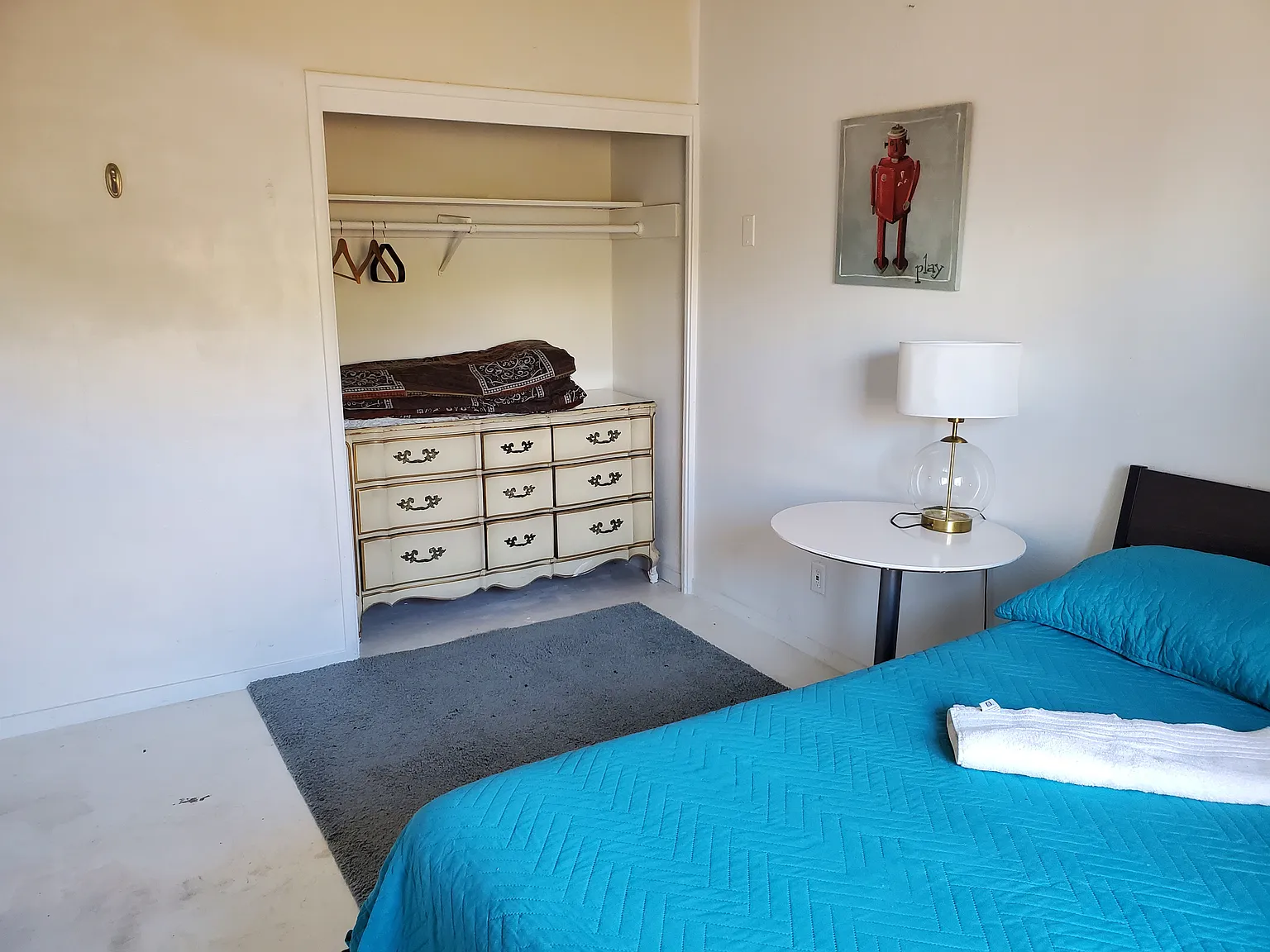 Illinois St, East Palo Alto — Photo 4