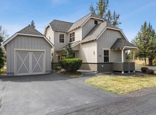 11200 Desert Sky Loop, Redmond, OR 97756