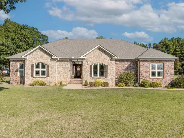 103 E Blake H Ln, Beebe, AR 72012